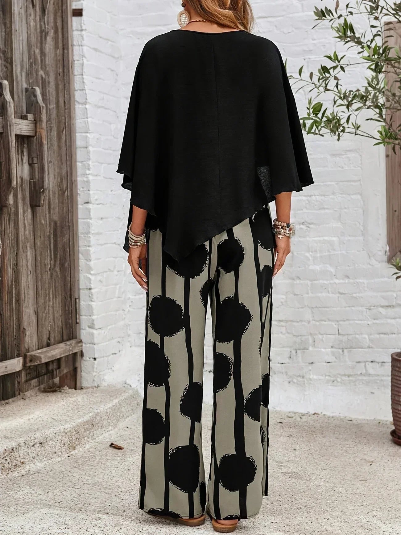 Sage | Women's 2-Piece Batwing Top and Wide-Leg Printed Pants Set