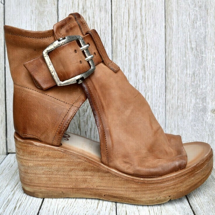 Dawn™ | Boho-Style Wedge Sandals with Buckle