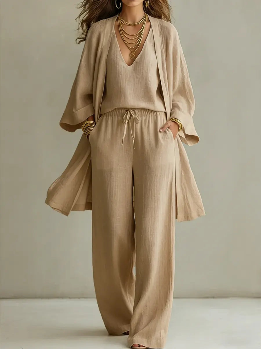 Relaxed Three-Piece Lounge Set