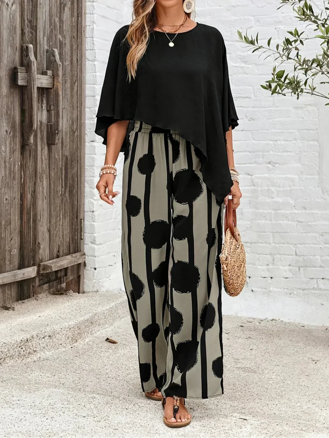 Sage | Women's 2-Piece Batwing Top and Wide-Leg Printed Pants Set