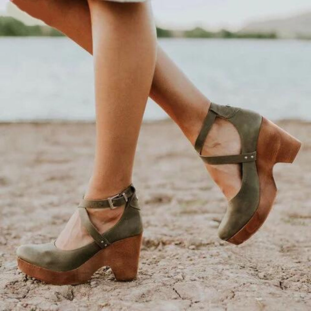 Teresa™ | Chic Closed-Toe Wedge Heels with Ankle Strap