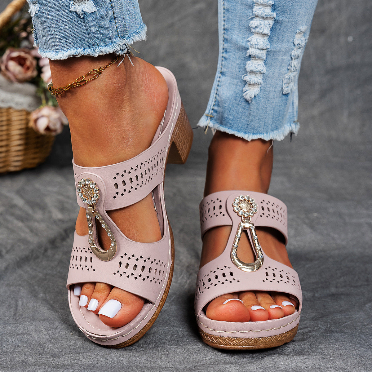 Finley | Women's Rhinestone-Embellished Orthopedic Flat Sandals