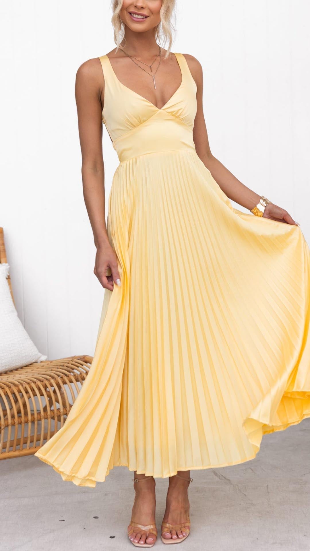 Eileen™ | V-Neck Pleated Maxi Dress