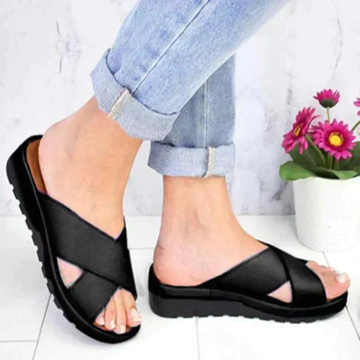 Lydia | Women's Crisscross Slide Sandals