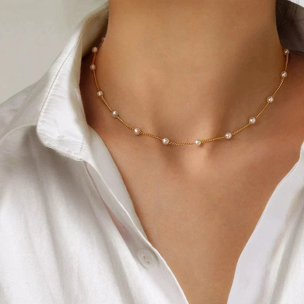 Lustra™ | Elegant Gold Pearl Necklace