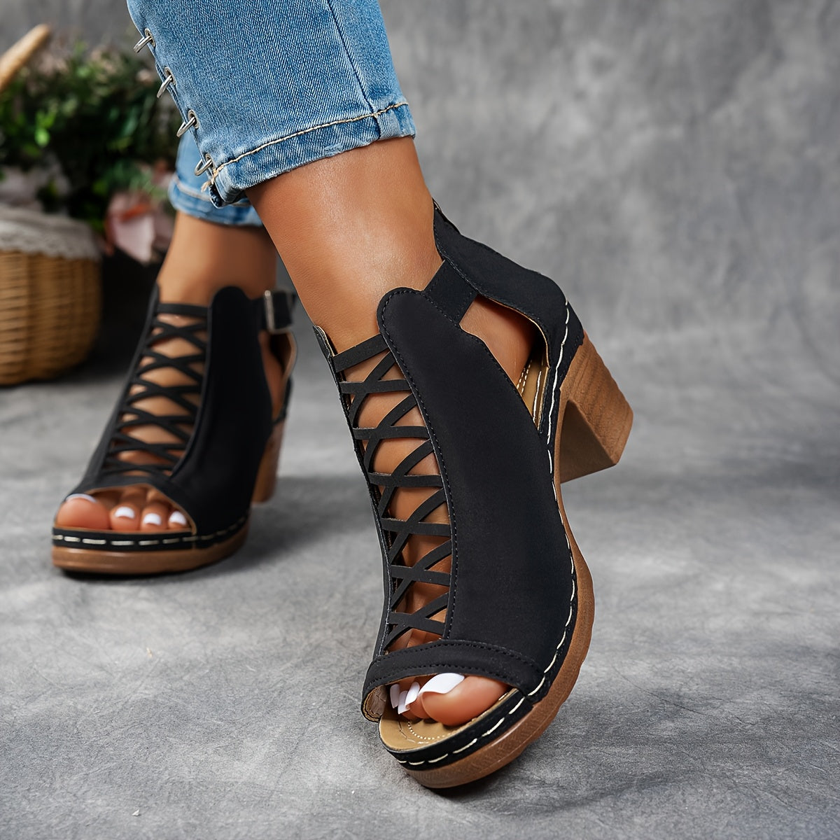 Lotus | Women's Adjustable Cushioned Sandals