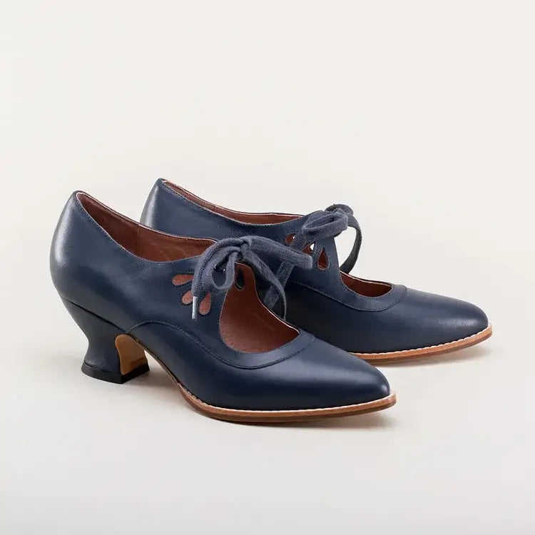 Amelia™ | Retro Pin-Up Style Heels