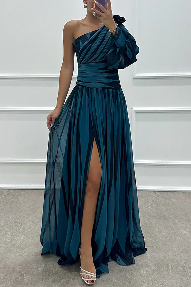Bonnie™ | Chic Striped One-Shoulder Maxi Dress