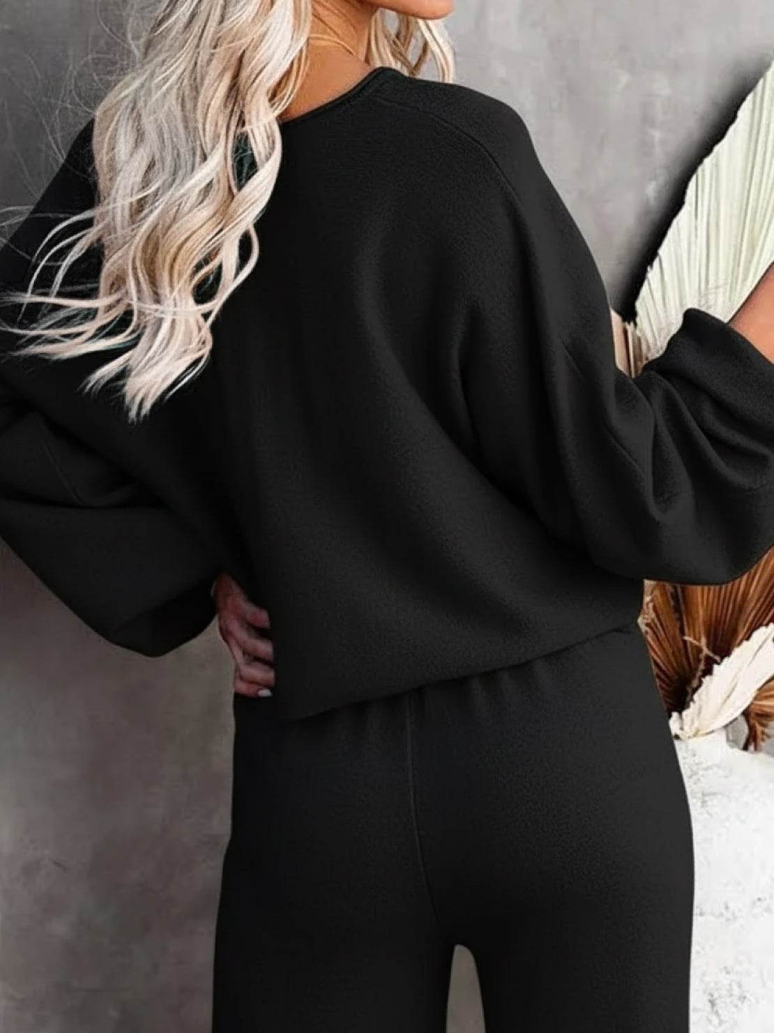 Hailey | Women's Cropped Sweatshirt & Wide-Leg Pants Lounge Ensemble