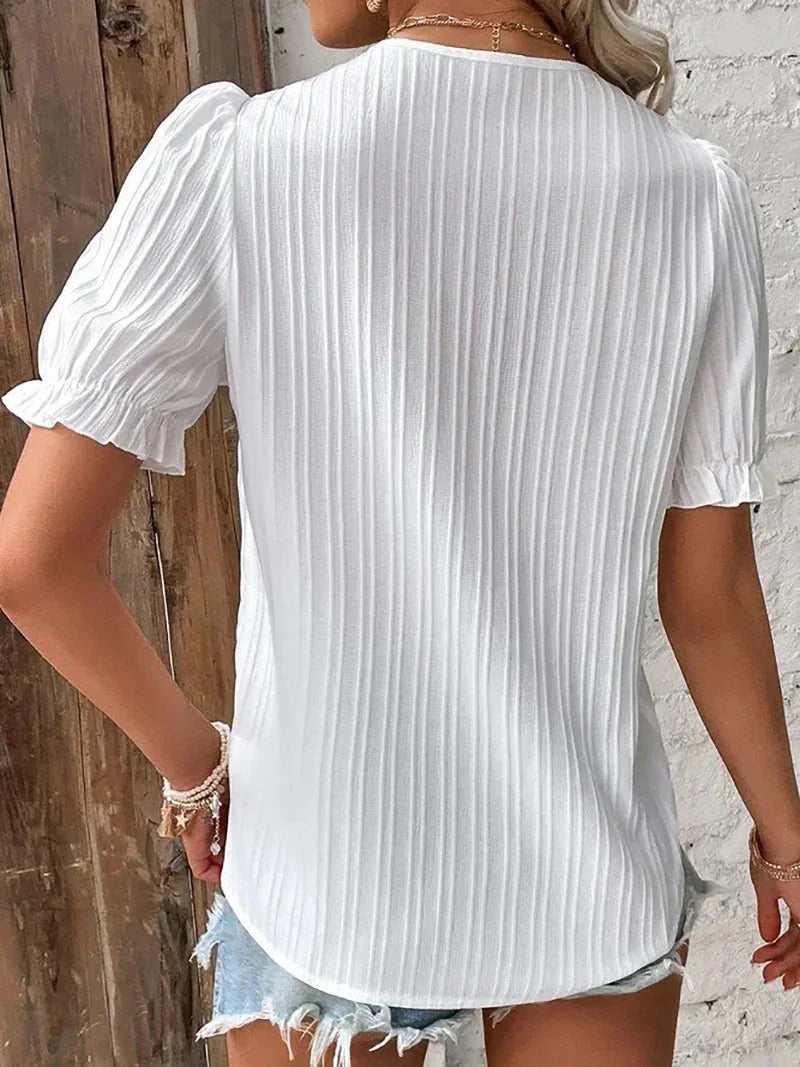 Bea™ | Sophisticated Blouse with Captivating Accents
