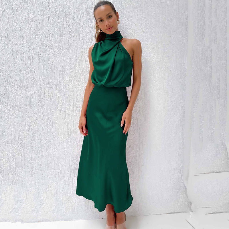 Mariana™ | Chic Halter Neck Evening Gown