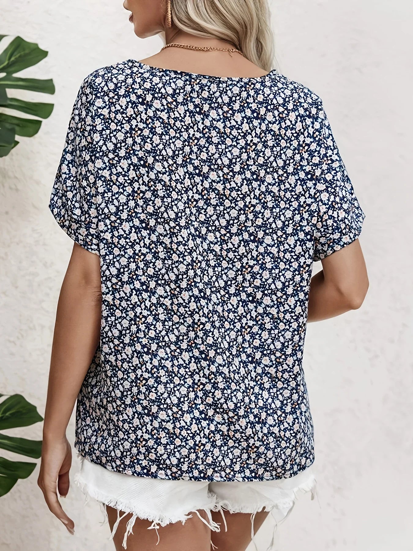 Carrie™ | Elegant Floral Pattern Blouse