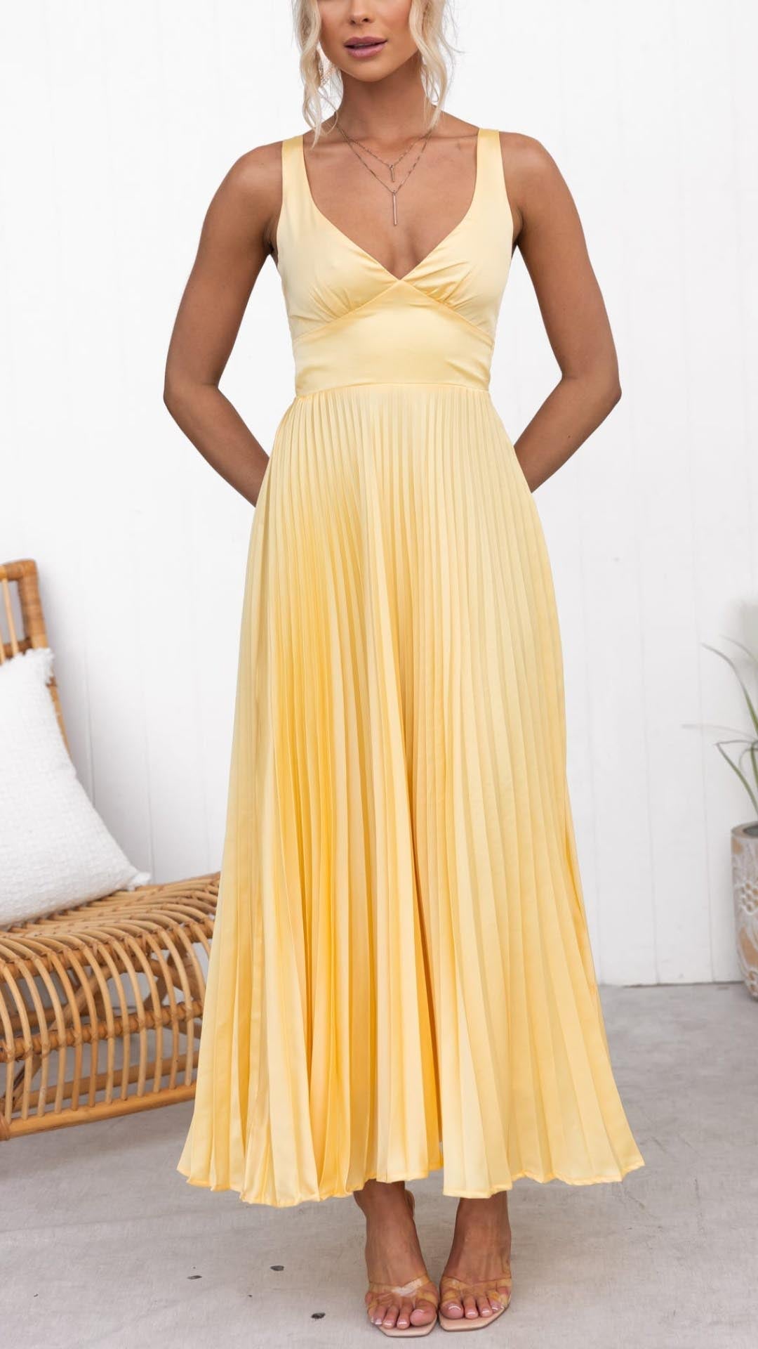 Eileen™ | V-Neck Pleated Maxi Dress