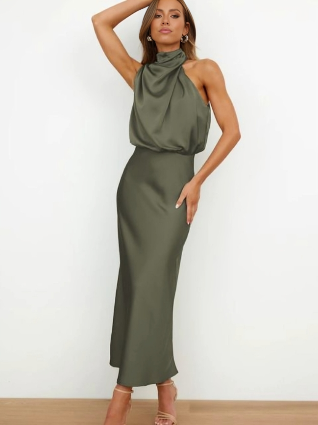 Mariana™ | Chic Halter Neck Evening Gown