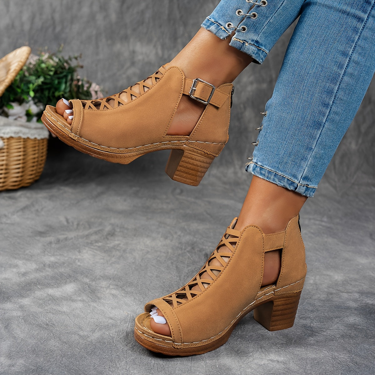 Lotus | Women's Adjustable Cushioned Sandals