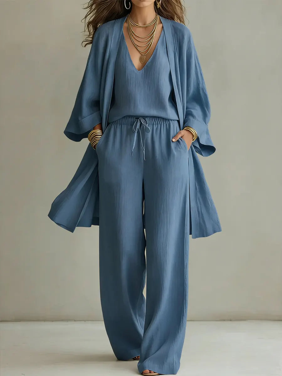 Relaxed Three-Piece Lounge Set