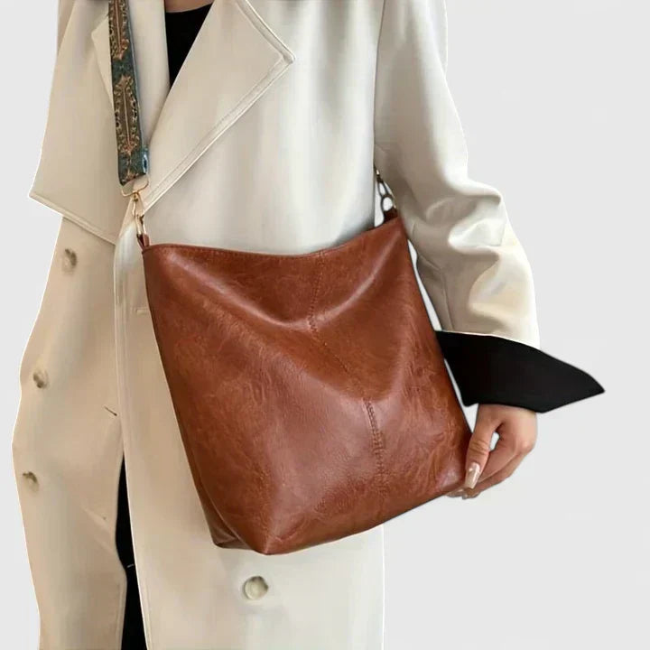 Ragnelle™ | Distinctive Character Shoulder Bag