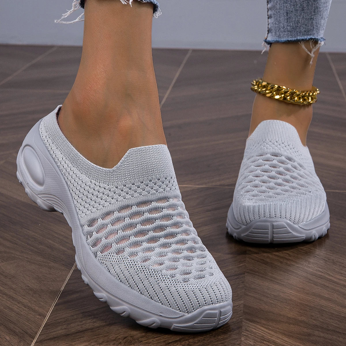 Wren | Women's Slip-On Walking Shoes
